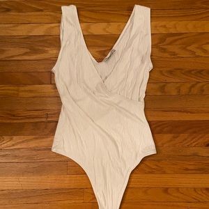 Aritzia Babaton Lido body suit